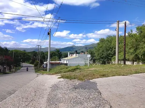 Terreno en Venta 20  mts Fondo