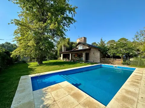 Casa en venta en Club de Campo Santa Maria