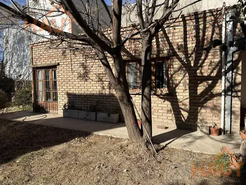 Casa en  VENTA CIPOLLETTI - LAS VIÑAS