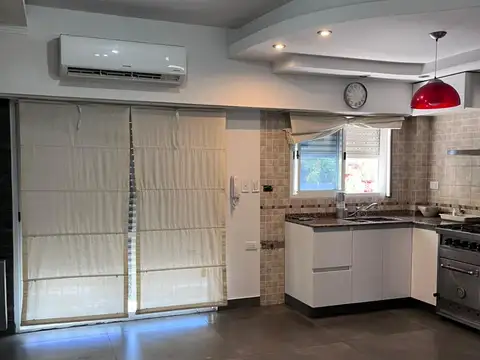 Depto Tipo Casa en Alquiler en Villa Pueyrredon, $ 2.000.000