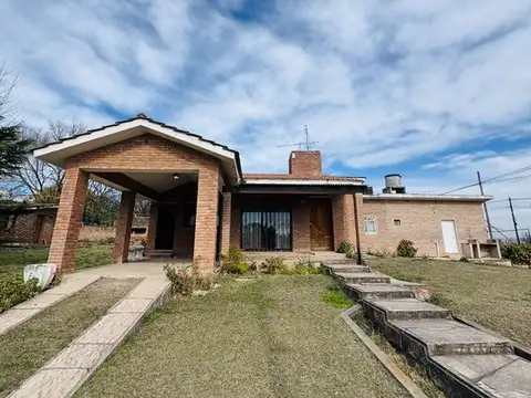 CASA EN VENTA, APTA CRÉDITO- VILLA SANTA CRUZ DEL LAGO + DEPARTAMENTO