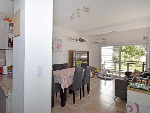 Depto Tipo Casa 3 ambientes con 1 baño