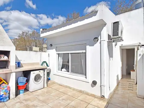 Venta PH 3 ambientes con terraza en monte castro