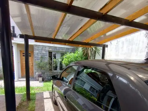 Casa 4 ambientes con 1 baño