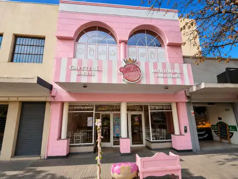 Local Comercial Excelente Zona Céntrica de URQUIZA
