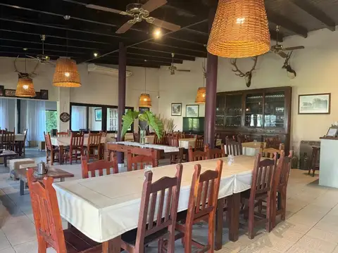 Hotel en Venta en Esquina, USD 1.980.000