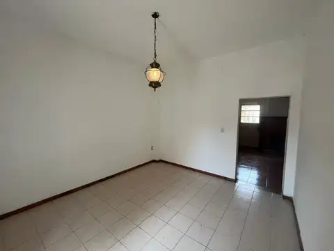 Casa 4 ambientes en Alquiler en Villa Libertad