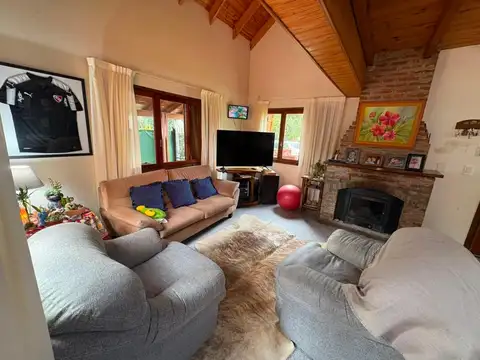 CASA-CHALET EN EL BOSQUE PERALTA RAMOS