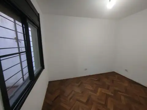 Depto Tipo Casa en Venta 42 años