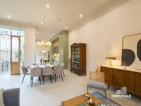 Venta / permuta - Casa 3 dormitorios con terraza y pileta - Pichincha, Rosario.