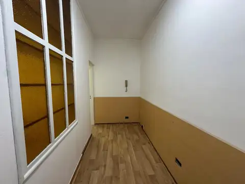 Urquiza 2500, Piso Pb