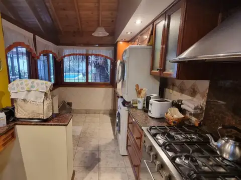 Casa 5 ambientes con 6 baños