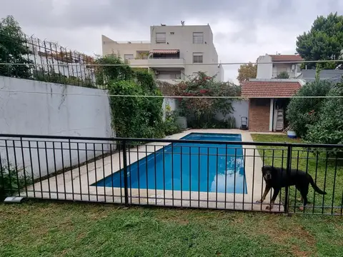 MODERNA CASA C/ PARQUE PILETA Y G/ PLAY-ROOM