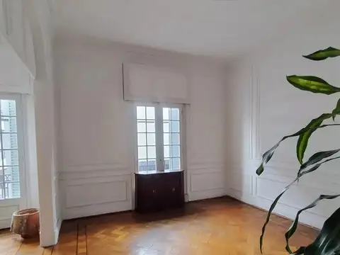 Departamento en Venta 90 años