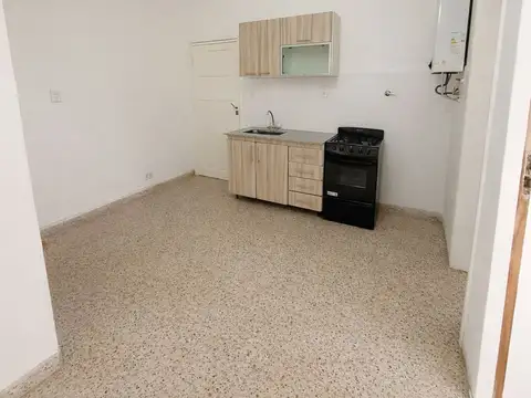 Depto Tipo Casa en Alquiler de 1 dormitorio
