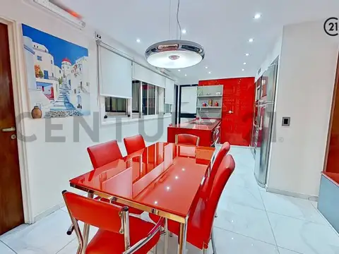 DEPARTAMENTO 5 AMBIENTES/BAULERA Y COCHERA