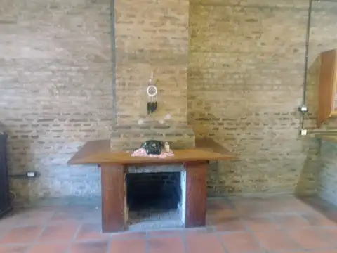 Casa 4 ambientes con 1 baño