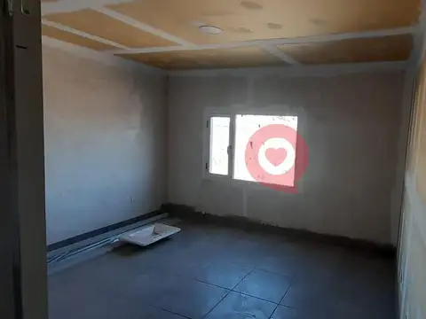 Departamento 8 ambientes con 2 baños