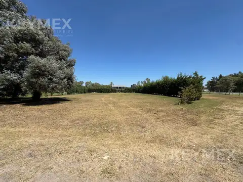 Terreno interno en venta en  Las Casuarinas del Pilar Club de Campo
