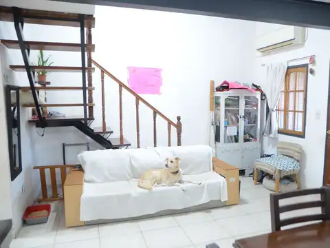 Depto Tipo Casa en Venta 27 años