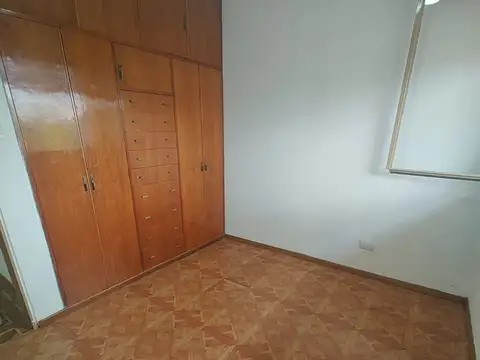 Departamento 4 ambientes con 1 baño