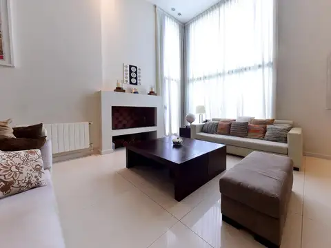 Departamento en Venta con 2 cocheras
