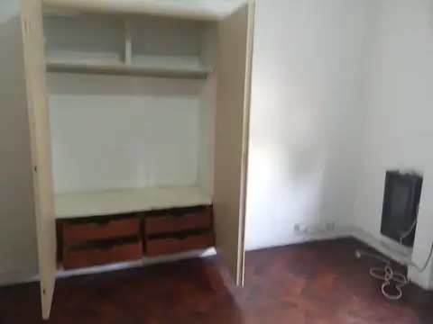 Depto Tipo Casa 3 ambientes con 2 baños