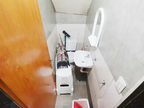 VENTA CASA 4 AMB PATIO PISCINA EN LAFERRERE