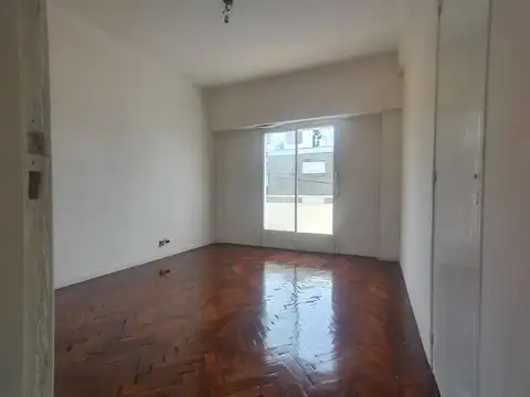 Depto Tipo Casa en Alquiler de 4 dormitorios