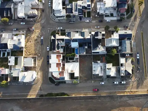 Terreno en Venta 24  mts Fondo