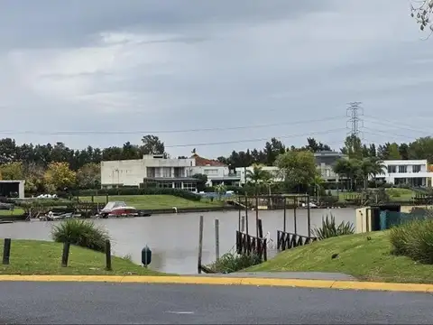 Casa en Alquiler de 4 dormitorios