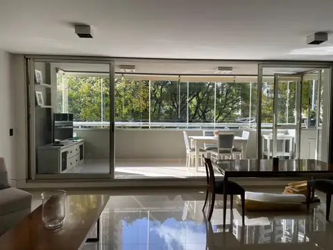 Cerviño 3600, Piso 1