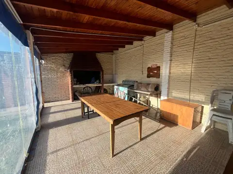 Depto Tipo Casa en Venta al Este