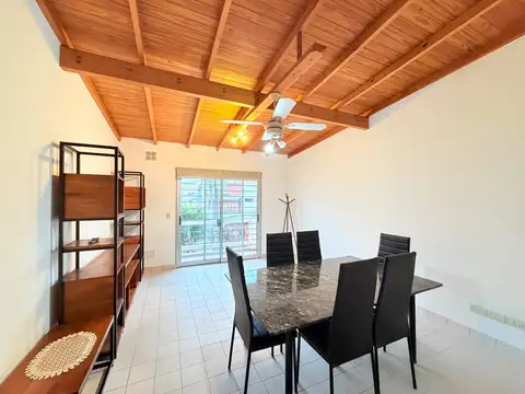 Depto Tipo Casa en Alquiler en Ramos Mejía, $ 890.000