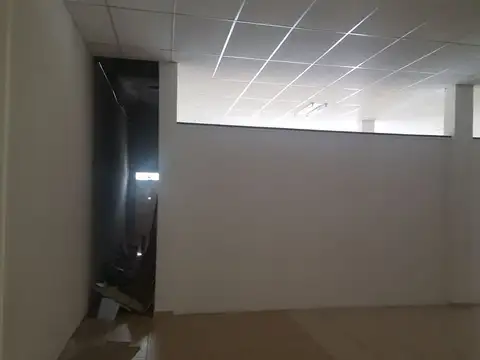 Vendo galpon / local céntrico muy amplio Villa Constitución