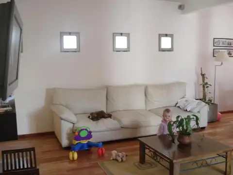 M. A. de Gomendio e/ Rafael Obligado y Ruiz Moreno