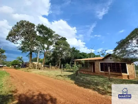 Casa en Alquiler con 2 cocheras