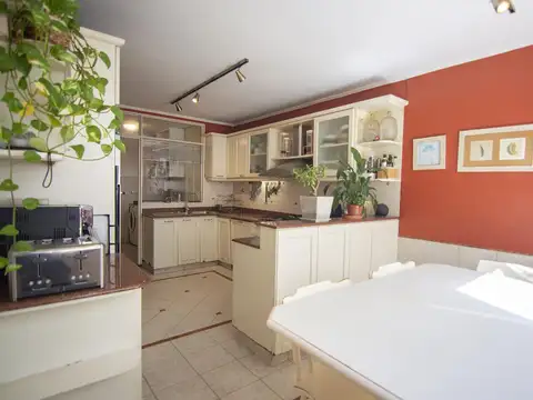 Departamento en Venta de 8 ambientes
