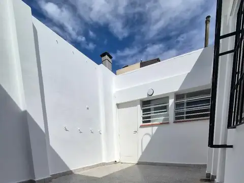 Depto Tipo Casa en Alquiler de 2 dormitorios
