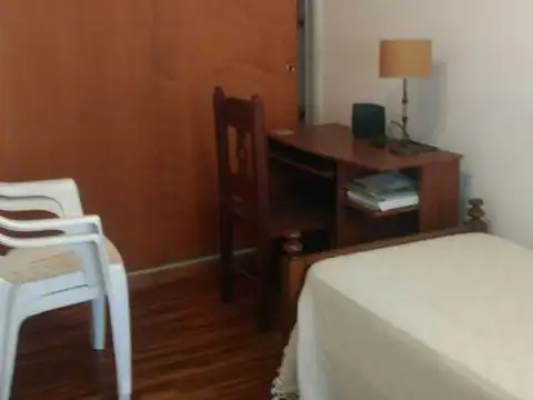 SEMIPISO DE 2 DORMITORIOS AL FRENTE