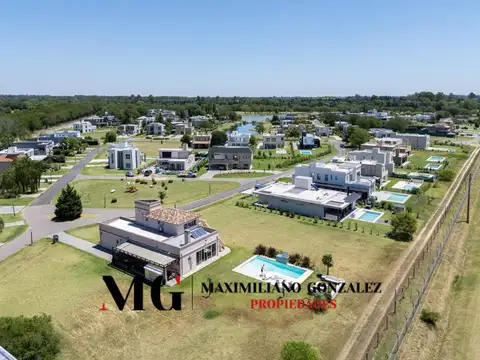 Terreno en Venta 20  mts Frente