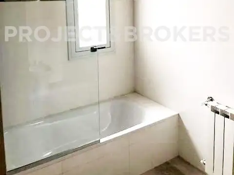 Casa en Venta en Los Pinguinos, USD 1.300.000