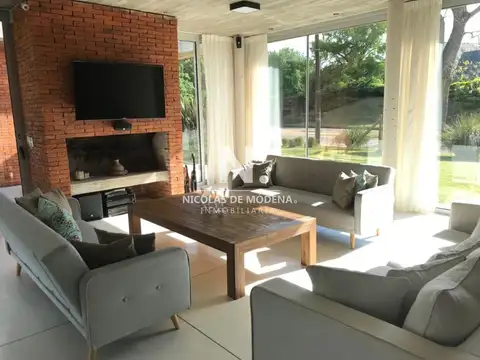 Casa en Alquiler Temporal de 4 dormitorios