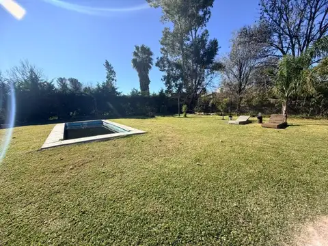 Casa en Venta con 1 cochera