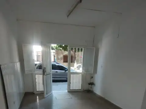 Casa en Alquiler con 1 cochera