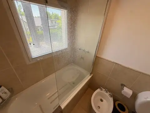 Casa Dúplex  en Alquiler en La Madrugada, Pilar, G.B.A. Zona Norte