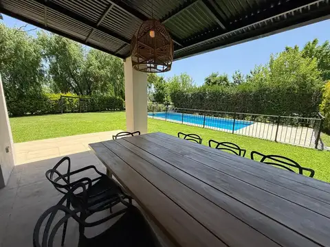 Casa en Alquiler de 2 dormitorios