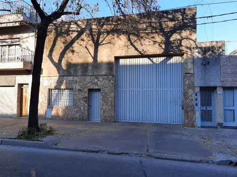 Galpón en Luis Agote
