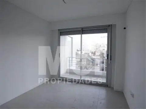 DEPTO | 2 AMB | URQUIZA | VENTA | BALCÓN CORRIDO