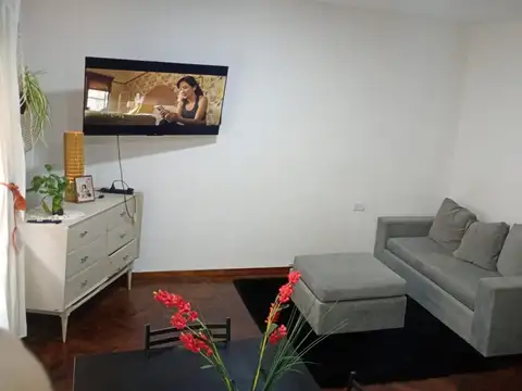 Mendoza 100, Piso PB